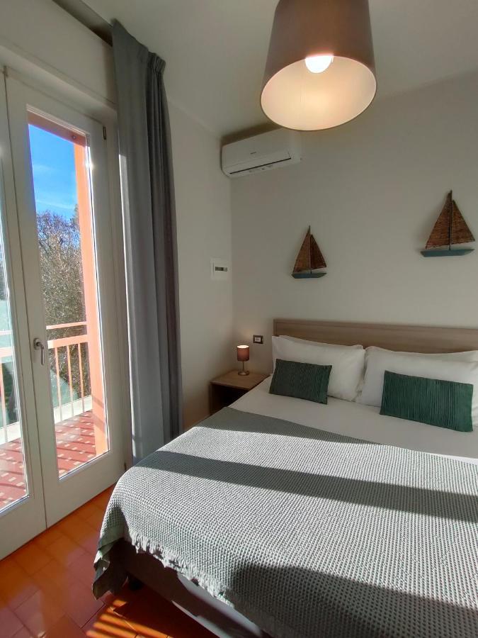 Albergo La Pescatrice Moniga del Garda Extérieur photo