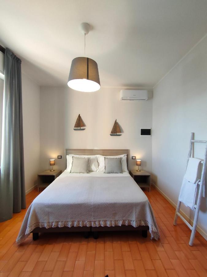 Albergo La Pescatrice Moniga del Garda Extérieur photo